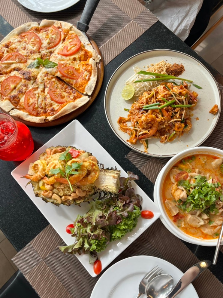 파타야 오션뷰 선셋 카페&맛집 더 초콜릿팩토리 식사부터 디저트까....
