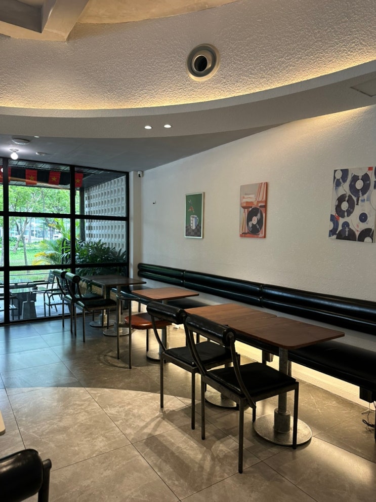호치민 7군 SOCO cafe | 크레센트 호수공원 근처 카페 추천