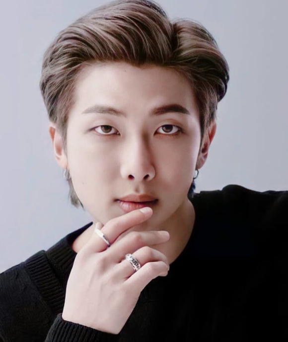 BTS RM 발목 부상, 광화문 컴백 무대 오른다 "가창으로 보답"