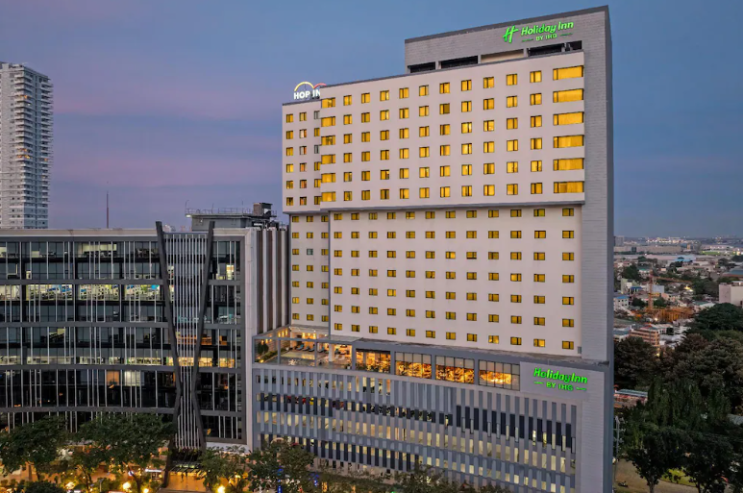 호텔 홀리데이 인 세부 시티 바이 IHG AGODA 아고다 할인받기!!