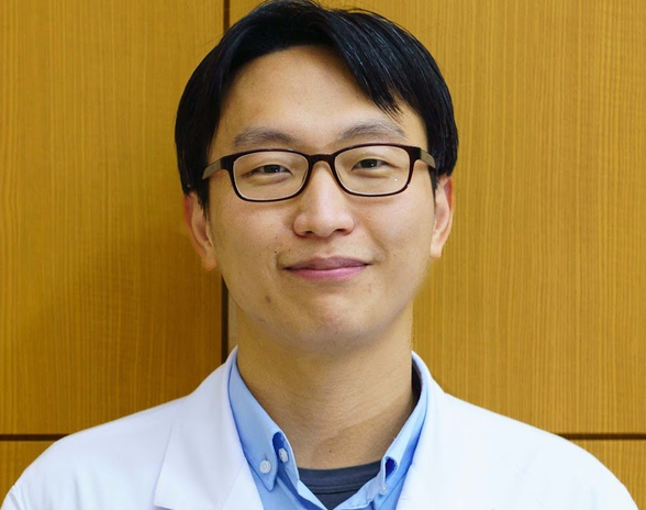 정희원 저속노화, 불륜 인정 3개월 만 유튜브 복귀…반응 엇갈려