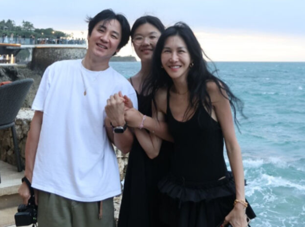 윤혜진, 중학생 딸 '불법 알바 의혹' 해명 "돈 받고 한 것 아냐"