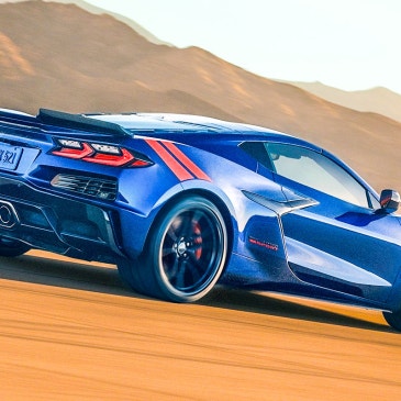 "쉐보레가 이런차도 만들어?" 포르쉐급 슈퍼카 '콜벳' 공개