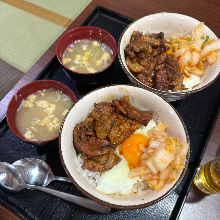 오타루 현지인 맛집 로쿠미안 부타동(고기덮밥), 미나미오타루역 근....