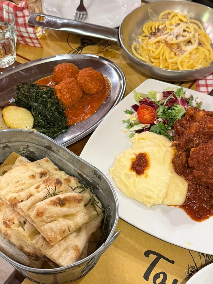 [Tonnarello Santa Maria] 이탈리아 로마 까르보나라 소꼬리찜 맛집
