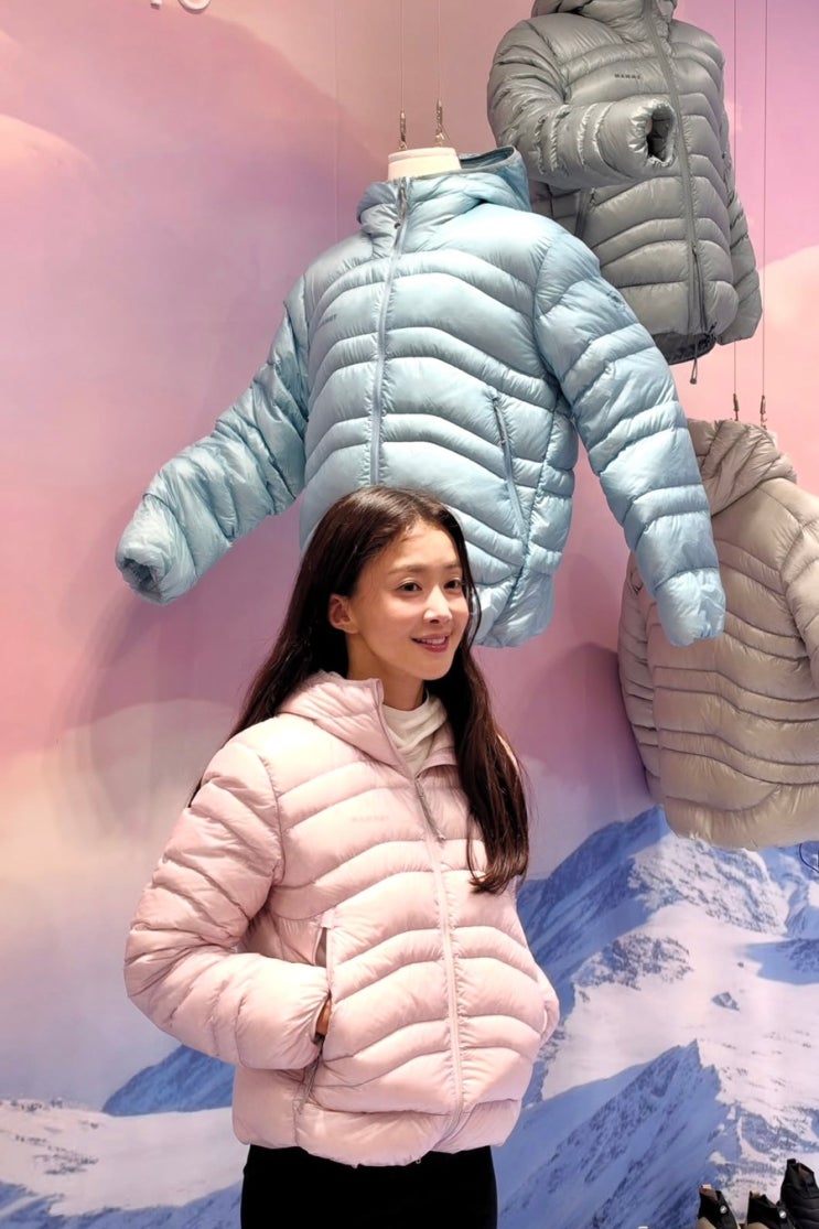 핑크 패딩 이렇게 입는다고? 매장에서 더 눈길 간 이 연예인 : 네이버 블로그
