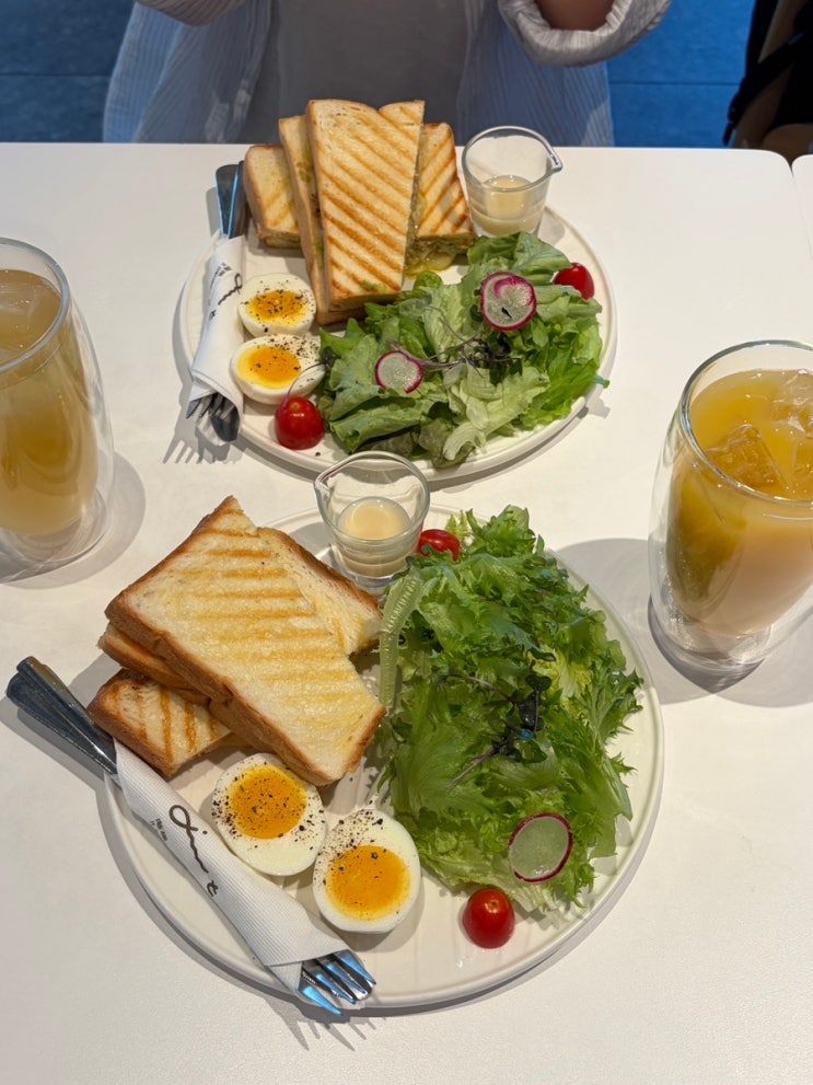 국립 타이중 극장 근처 뷰 맛집 브런치 카페, JT coffee