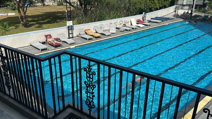 치앙마이에서 제일 좋았던 수영장 루퍼 스위밍풀 Looper Swimming Pool 후....
