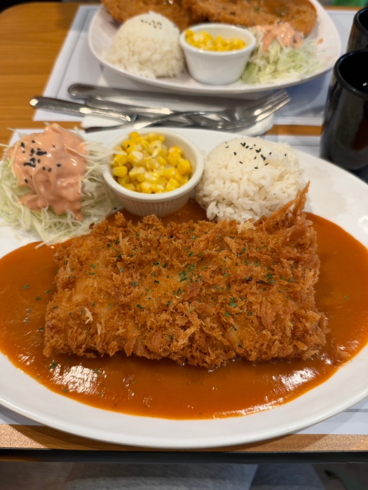 토론토 시청 근처 한식당 맛집 추천 ㅣ 브라운 돈까스(던다스)