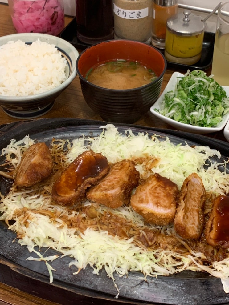 [나고야 맛집] 나고야역 지하상가 야바톤 에스카점 미소 된장 돈까....