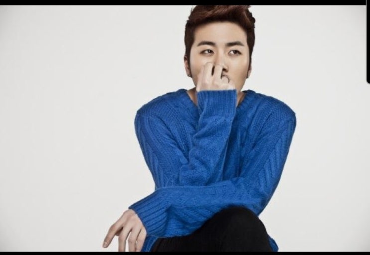 가수 이루, ‘까만안경’으로 사랑받은 감성 보컬 : 네이버 블로그