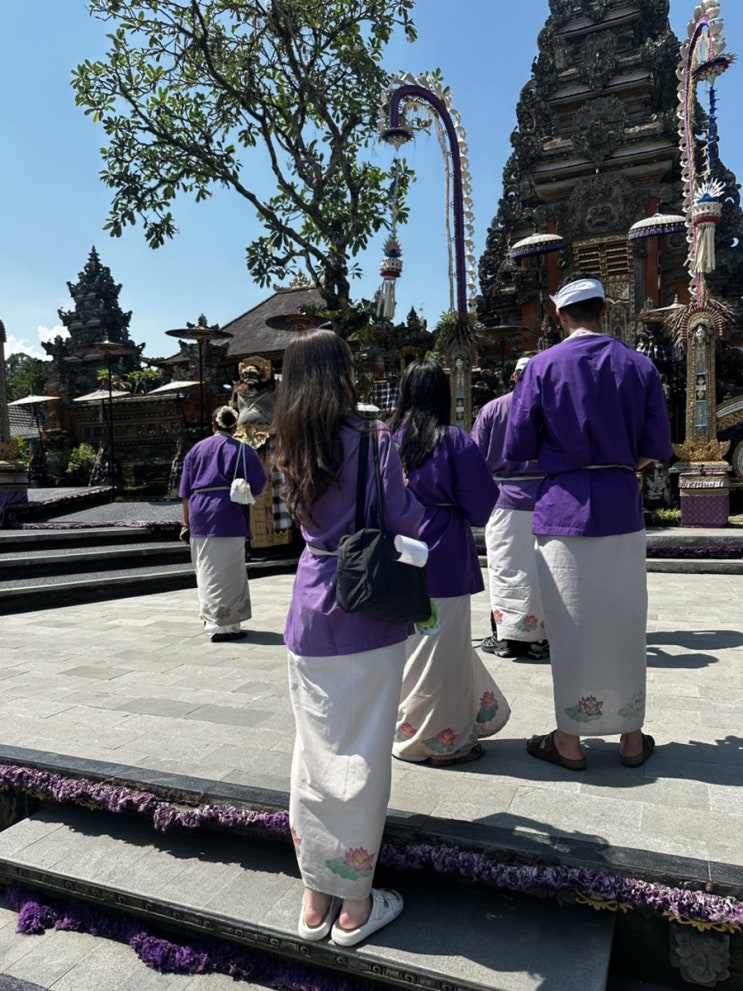 Bali 따만 사라스와띠 연꽃 사원ㅣ발리 우붓 스타벅스뷰 포함