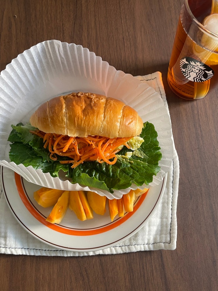 아보카도 하나로 레시피라 할 것도 없는 초간단 아보카도 계란샐러드 오픈 토스트 🥚🥑 | 오아시스 마켓 추천템 : 네이버 블로그