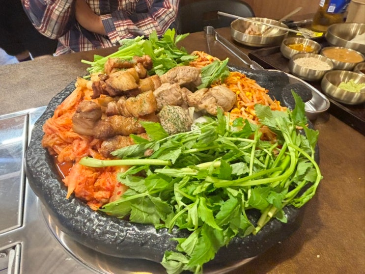 {신부동 밥집} 꼭이집 신부동점 (+무료 주차 꿀팁) : 네이버 블로그