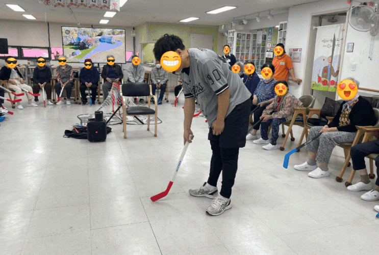 [광명주간보호센터] 케어링 광명점의 행복한 10월 22일 일상 엿보기(광명데이케어센터) : 네이버 블로그