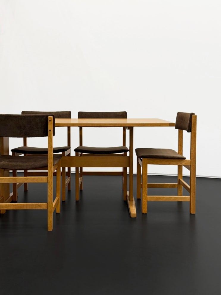 파스트럽 셰이커 다이닝 테이블 체어 세트 • Farstrup Shaker Dining Table & 5 Chairs Set ...
