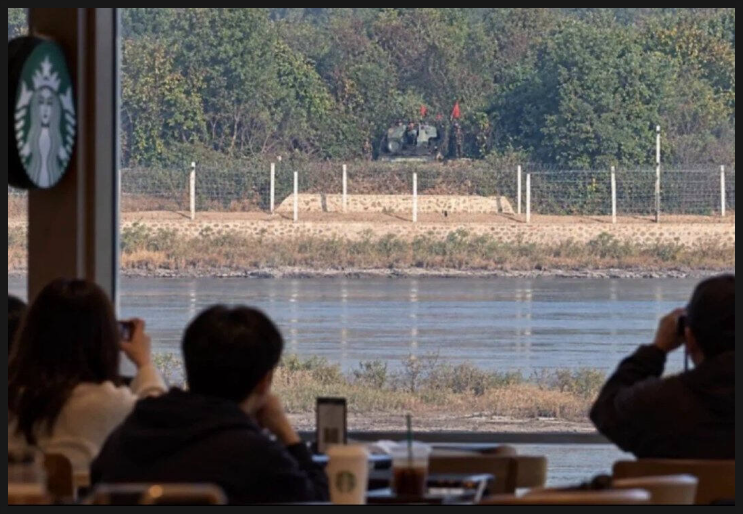 김포 카페에서 북한 자주포가 보인다고? 애기봉 스타벅스 사진의 진실 : 네이버 블로그