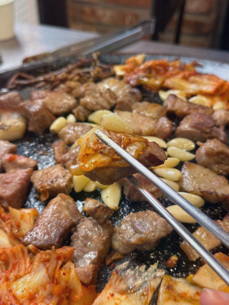 소사벌고기집 고민이라면? 솥뚜껑 마이야르 통삼겹, 동두천 솥뚜껑 삼겹살 소사벌점