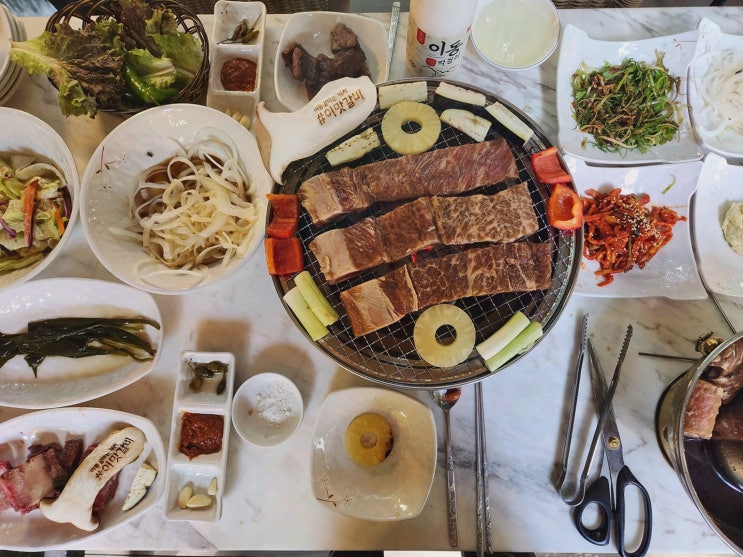 포천이동갈비 이맛갈비, 계곡물 소리 들리는 휴양지 야외매장