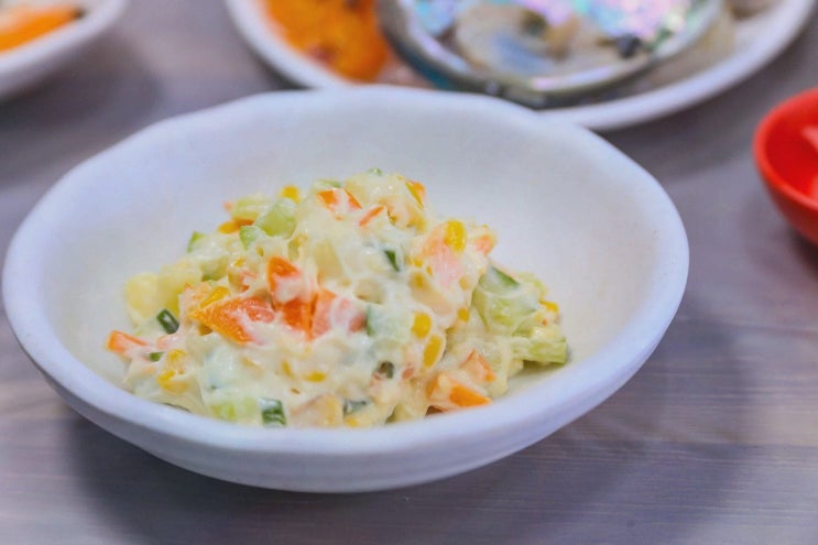 [맛집리뷰] 동해맛집 청해수산, 서비스 해산물 한 상 더 나오는 묵호항 회 맛집