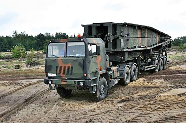 폴란드 Jelcz 662 트럭 견인식 교량가설 시스템 Ms Daglezja 네이버 블로그