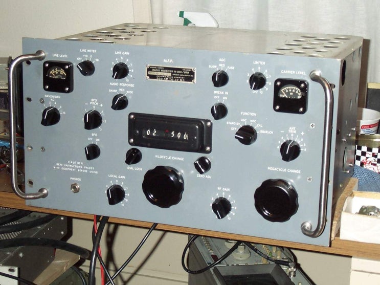 Collins R-390 단파 수신기 [1951] : 네이버 블로그
